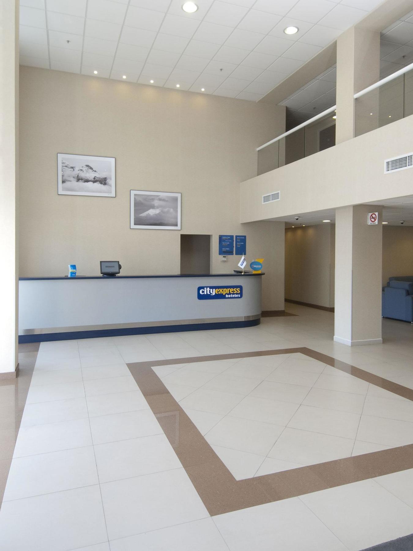 City Express By Marriott Puebla Angelopolis Экстерьер фото